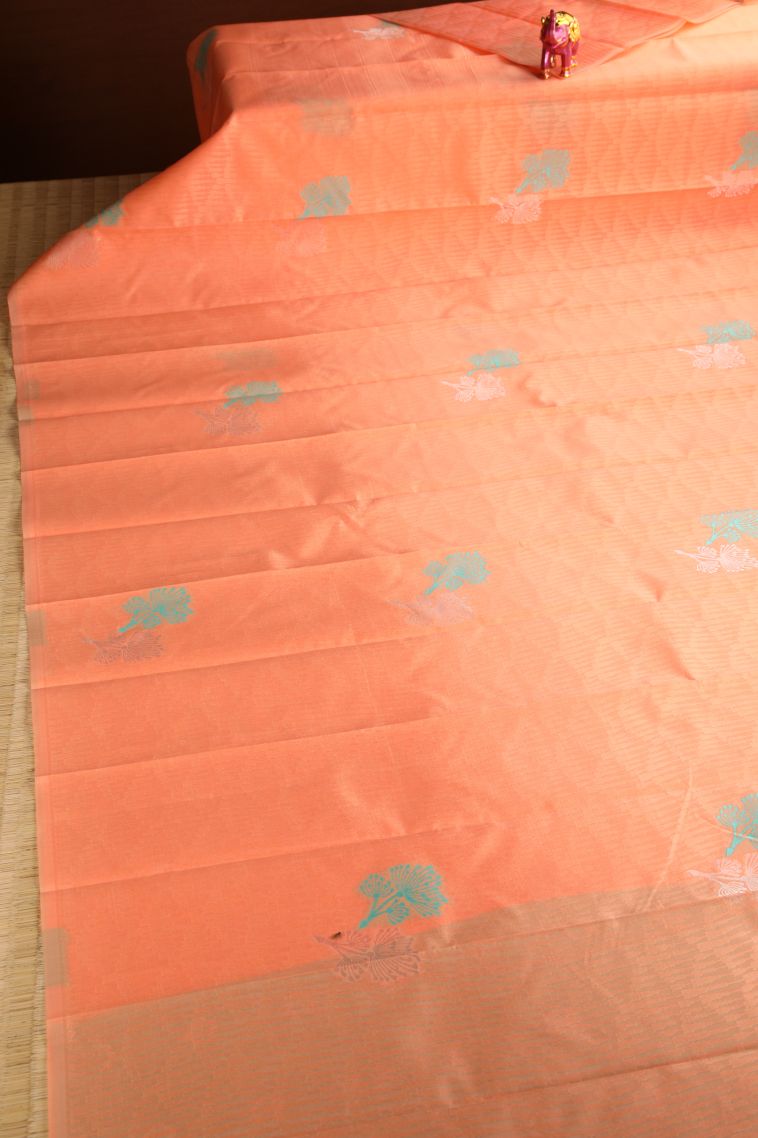 Cantaloupe Orange Visiri Madippu Silk Sarees with Silver Zari Floral Patterns view 2