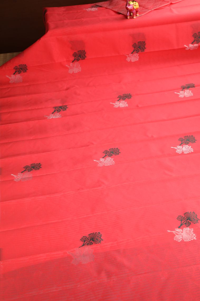 Dawn Red Visiri Madippu Silk Sarees with Silver Zari Floral Patterns view 2