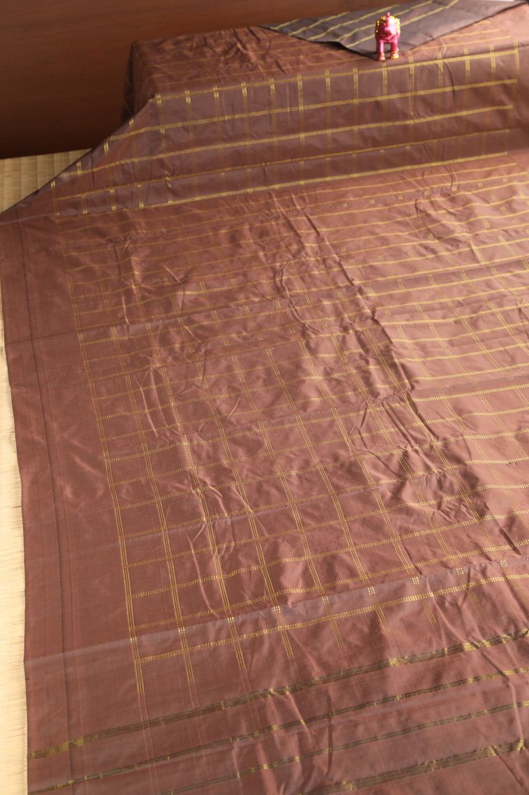 Tawny Brown Visiri Madippu Silk Sarees with Gold Zari Checks view 2