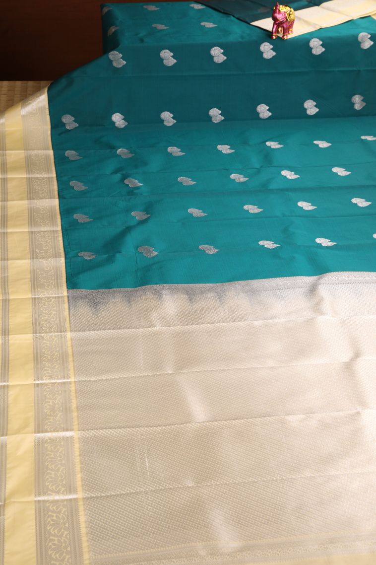 Ocean Blue Visiri Madippu Silk Sarees with Silver Zari Paisley (mango Design) view 2