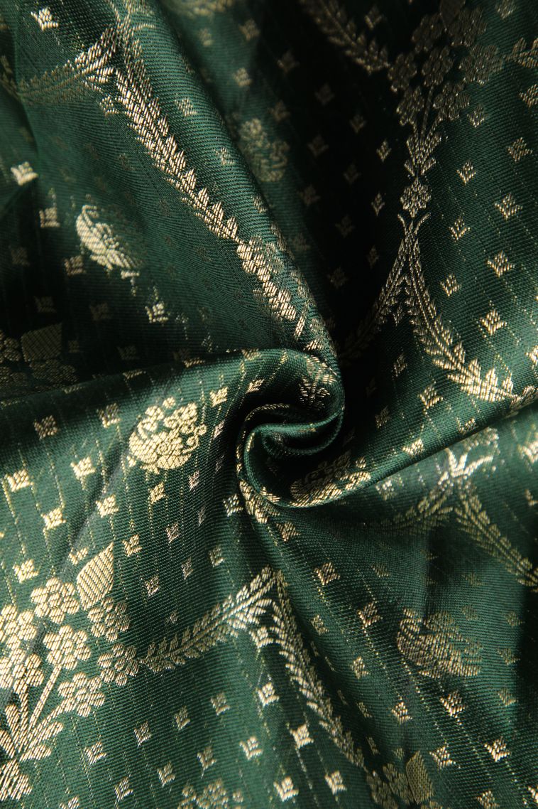 Bottle Green Kanchipuram Silk Sarees with Gold Zari Geometric Shapes view 4
