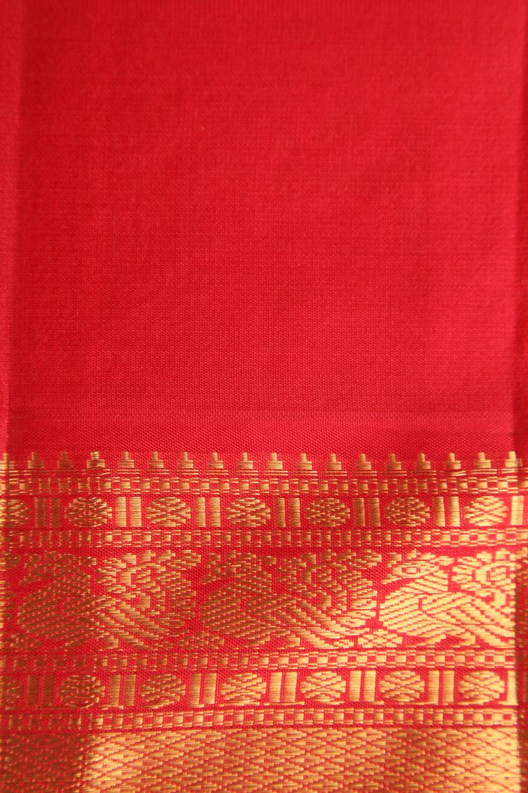 Linen White Kanchipuram Silk Sarees with Gold Zari Leaf Pattern view 3