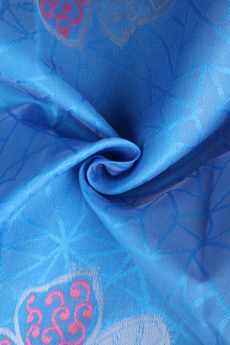 Daffane Blue Visiri Madippu Silk Sarees with Silver Zari Floral Patterns view 4