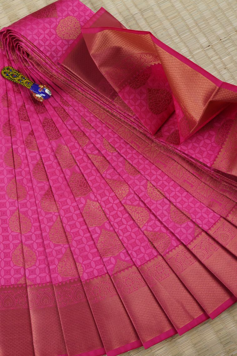 Magenta  Pink Visiri Madippu Silk Sarees with Copper Zari Leaf Pattern view 1