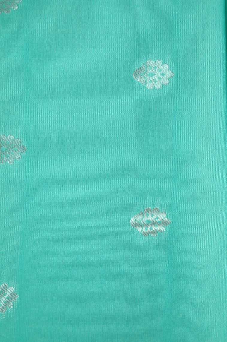 Strawberry Pink Visiri Madippu Silk Sarees with Silver Zari Floral Patterns view 3