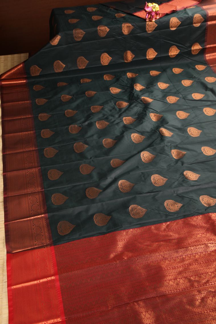 Bottle Green Visiri Madippu Silk Sarees with Copper Zari Floral Patterns view 2