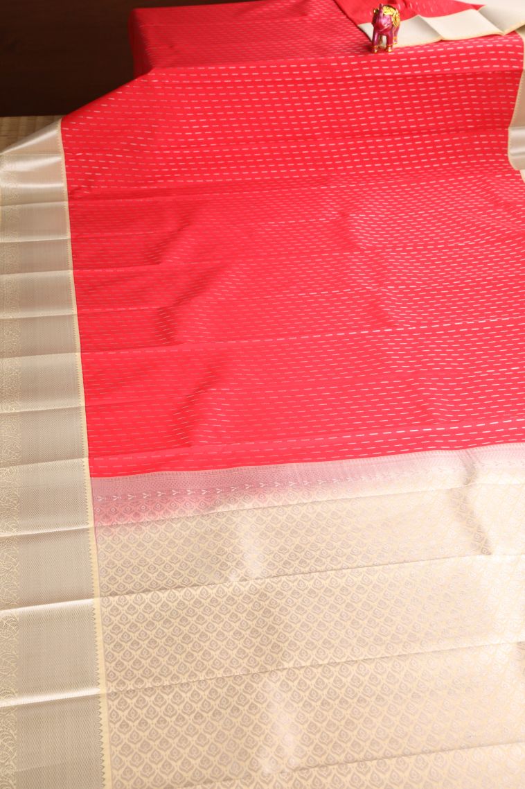Rose  Red Visiri Madippu Silk Sarees with Silver Zari Rain Drops Mottif view 2