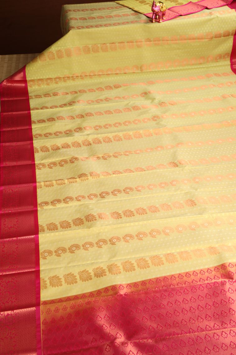 Shortbread Yellow Visiri Madippu Silk Sarees with Copper Zari Paisley (mango Design) view 2