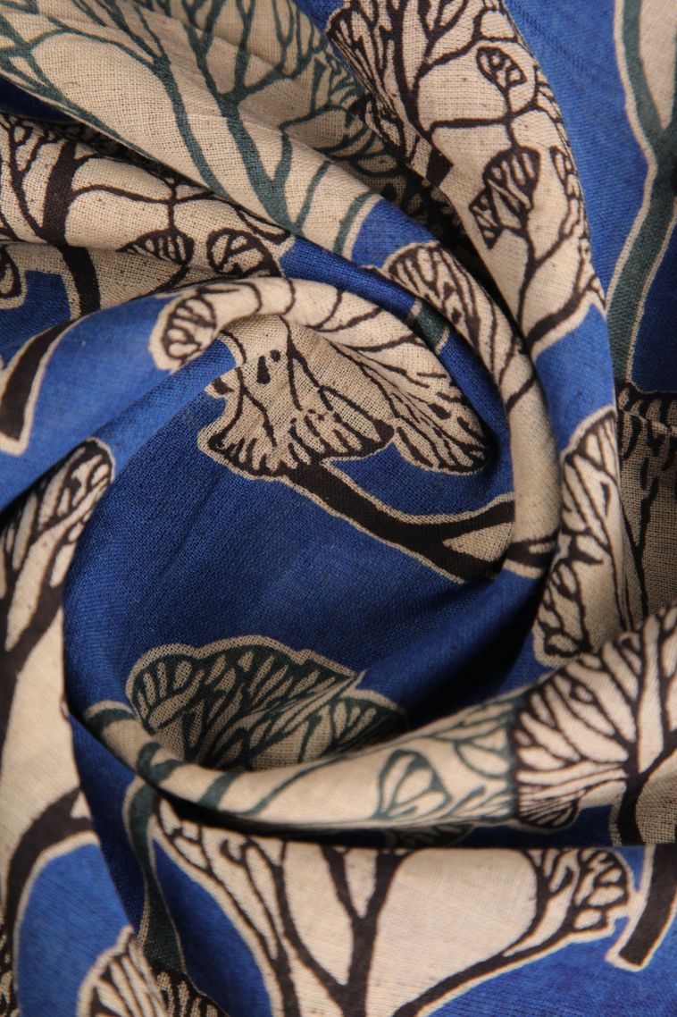 Daffane Blue Kalamkari with Without Zari Zari Floral Patterns view 4