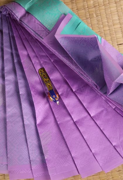 Orchid Purple Visiri Madippu Silk Sarees with Silver Zari Floral Patterns