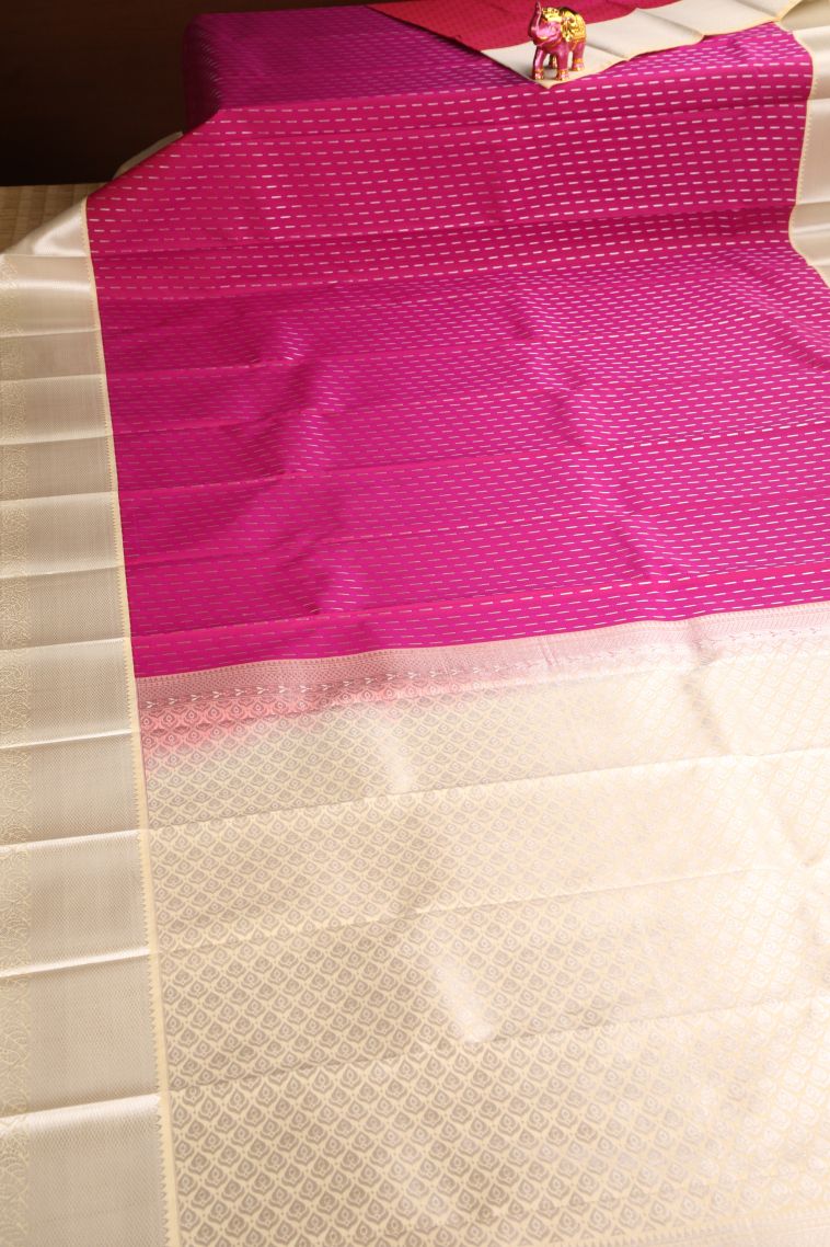 Magenta  Pink Visiri Madippu Silk Sarees with Silver Zari Rain Drops Mottif view 2