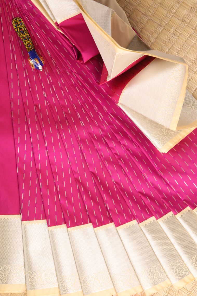 Magenta  Pink Visiri Madippu Silk Sarees with Silver Zari Rain Drops Mottif view 1