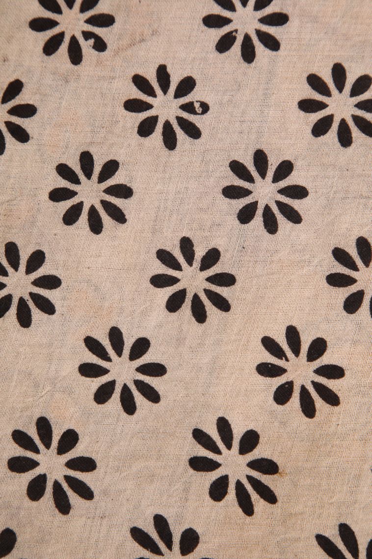 Merigold Orange Kalamkari with Without Zari Zari Birds And Floral Pattern view 3