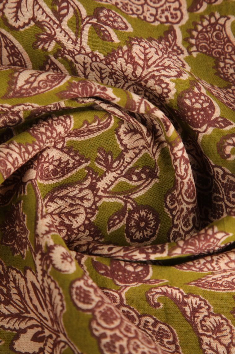 Pickle Green Kalamkari with Without Zari Zari Floral Patterns view 4