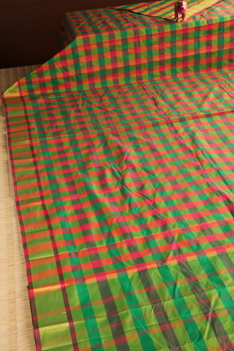 Forest Green Visiri Madippu Silk Sarees with Gold Zari Checks view 2