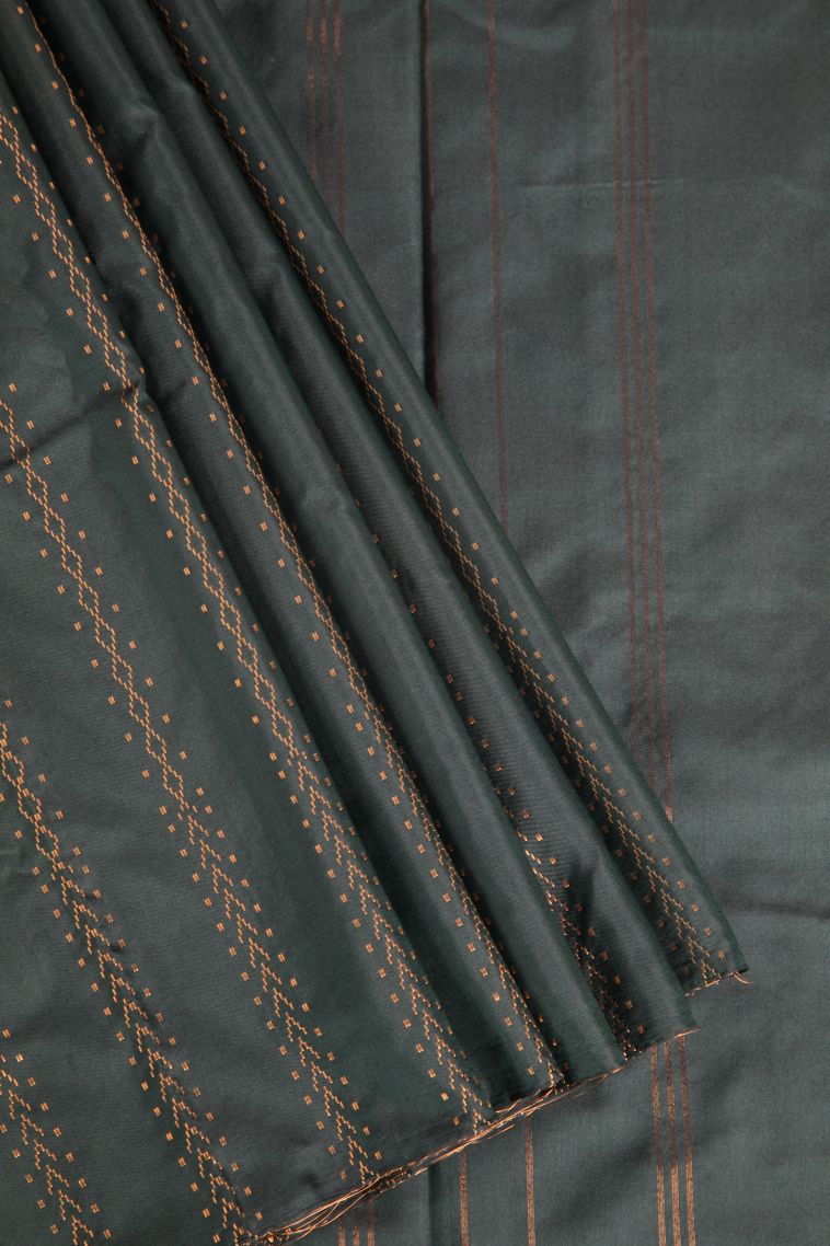 Bottle Green Visiri Madippu Silk Sarees with Gold Zari Geometric Shapes