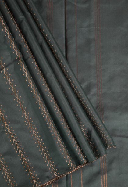 Bottle Green Visiri Madippu Silk Sarees with Gold Zari Geometric Shapes