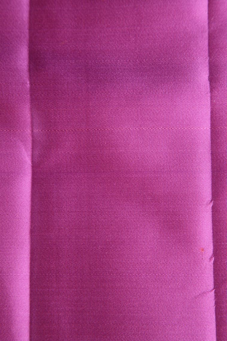 Bubble Purple Kanchipuram Silk Sarees with Gold Zari Floral Patterns view 3