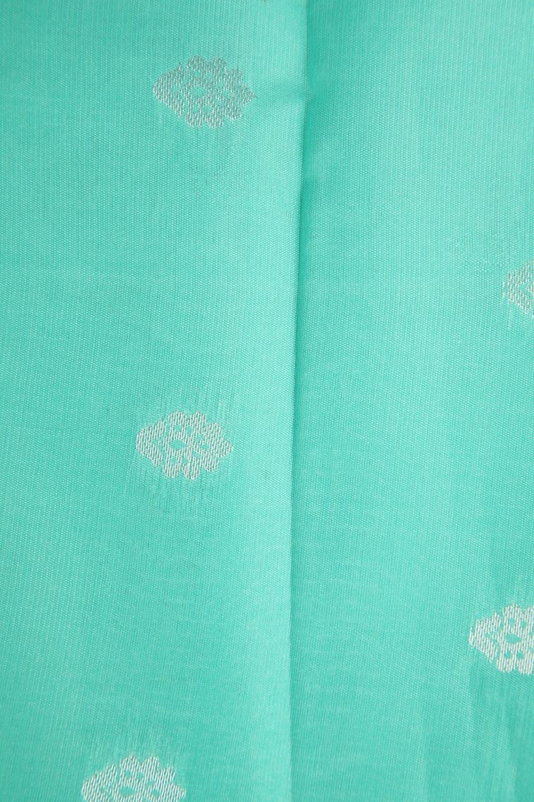 Merigold Orange Visiri Madippu Silk Sarees with Copper Zari Floral Patterns view 3