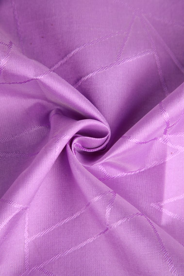 Lavender Purple Visiri Madippu Silk Sarees with Silver Zari Floral Patterns view 4