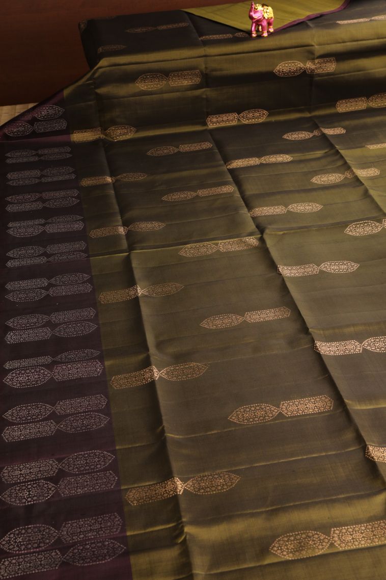 Moccon Green Soft Silk Saree with Gold And Silver Zari Floral Puttas view 2