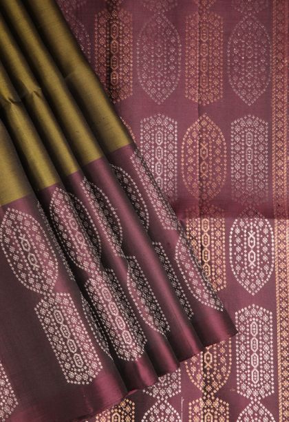 Moccon Green Soft Silk Saree with Gold And Silver Zari Floral Puttas