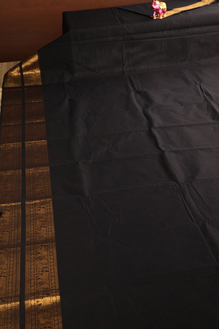Asphalt Black Chettinad Cotton Sarees with Gold Zari Plain With Border view 2