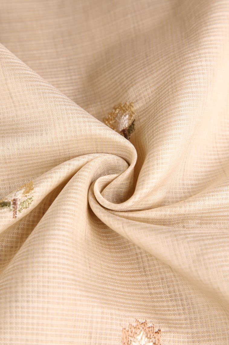 Vanilla Custard Yellow Jute Sarees with Gold Zari Floral Puttas Embroidary view 4