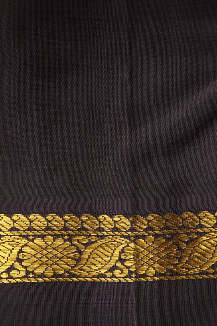 Magenta Purple Kanchipuram Silk Sarees with Gold Zari Checks view 3