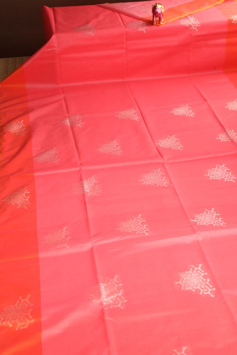 Watermelon Pink Silk Cotton Sarees with Silver Zari Geometric Shapes view 2