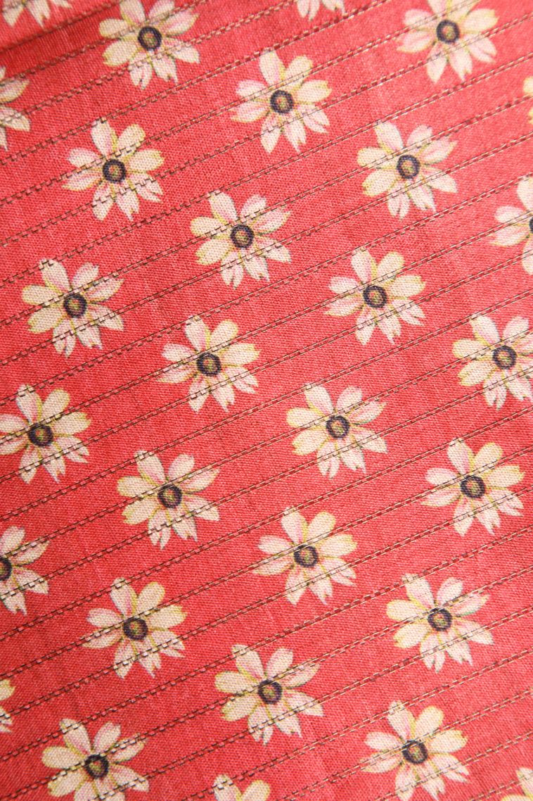 Salt White Semi Tussar Silk with Gold And Silver Zari Floral Patterns view 3