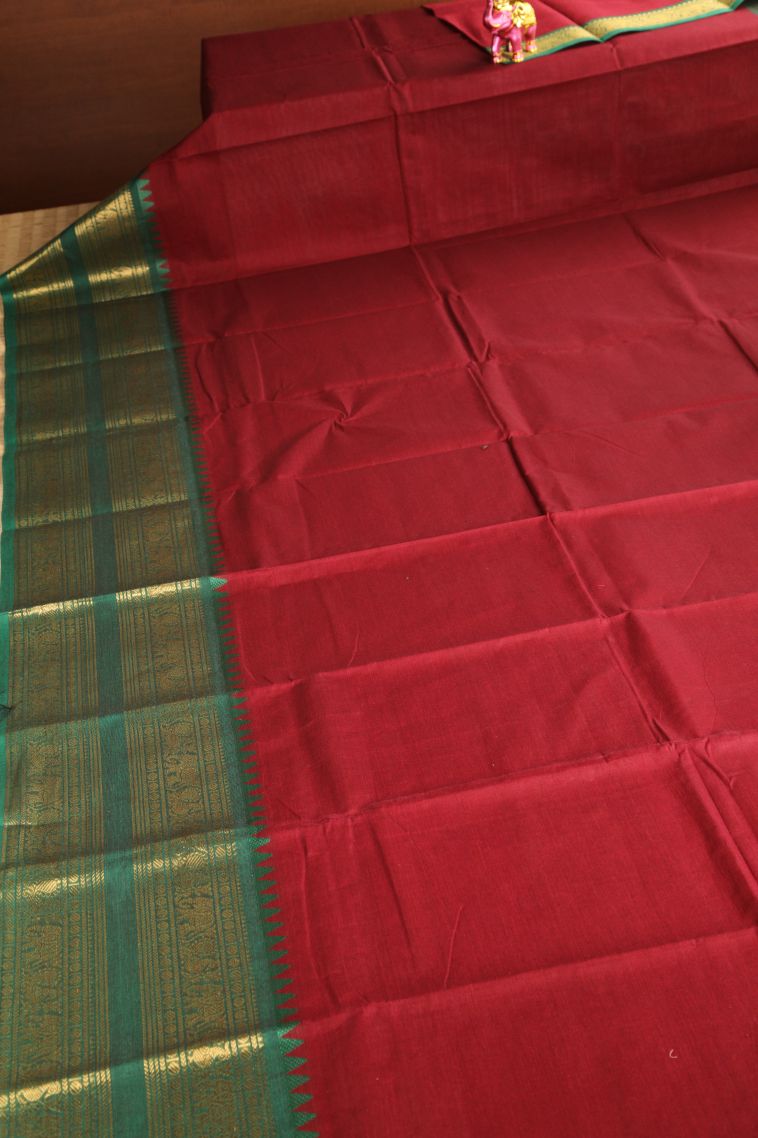 Crimson Red Chettinad Cotton Sarees with Gold Zari Plain With Border view 2