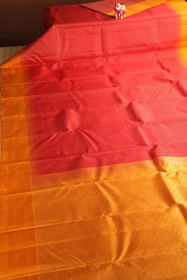 Candy Red Soft Silk Saree with Gold Zari Vaira Oosi Jari Checked view 2
