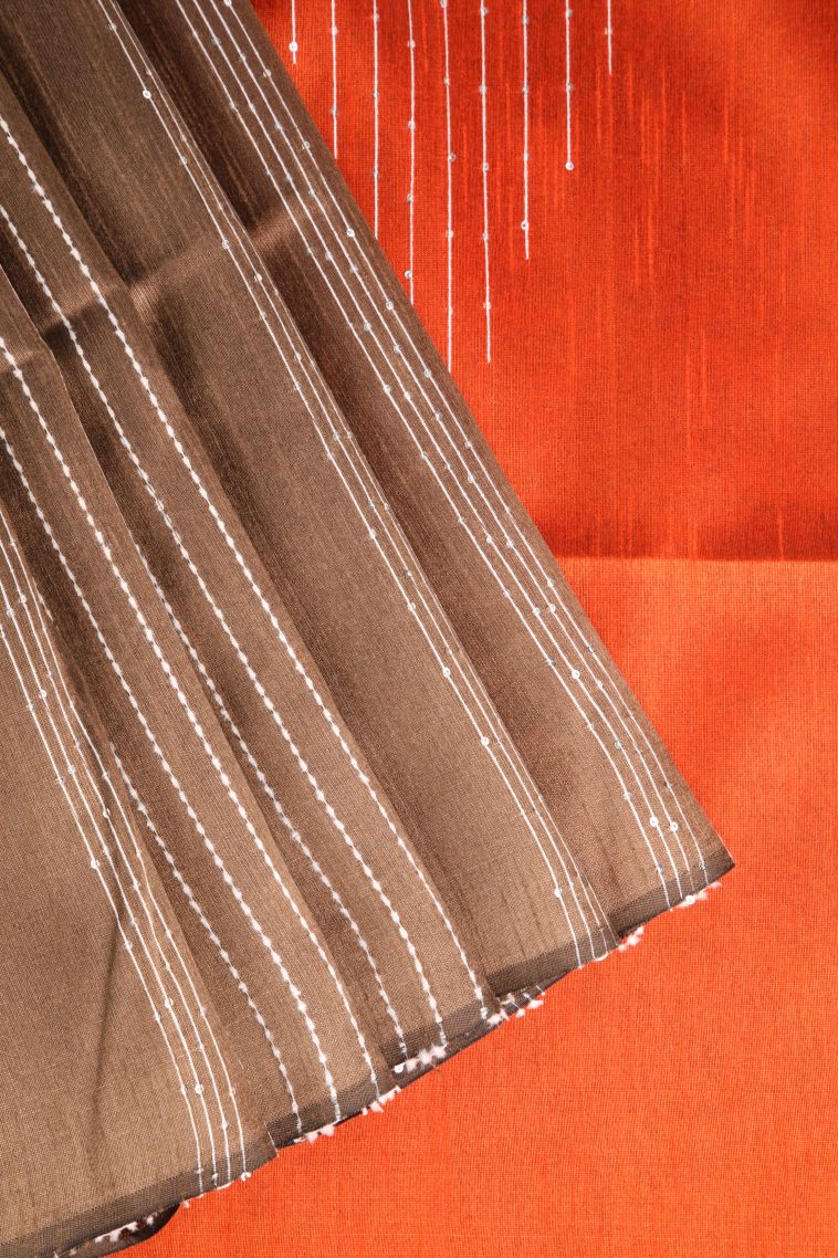 Tortilla Brown Jute Sarees with Thread Zari Thred Weaving