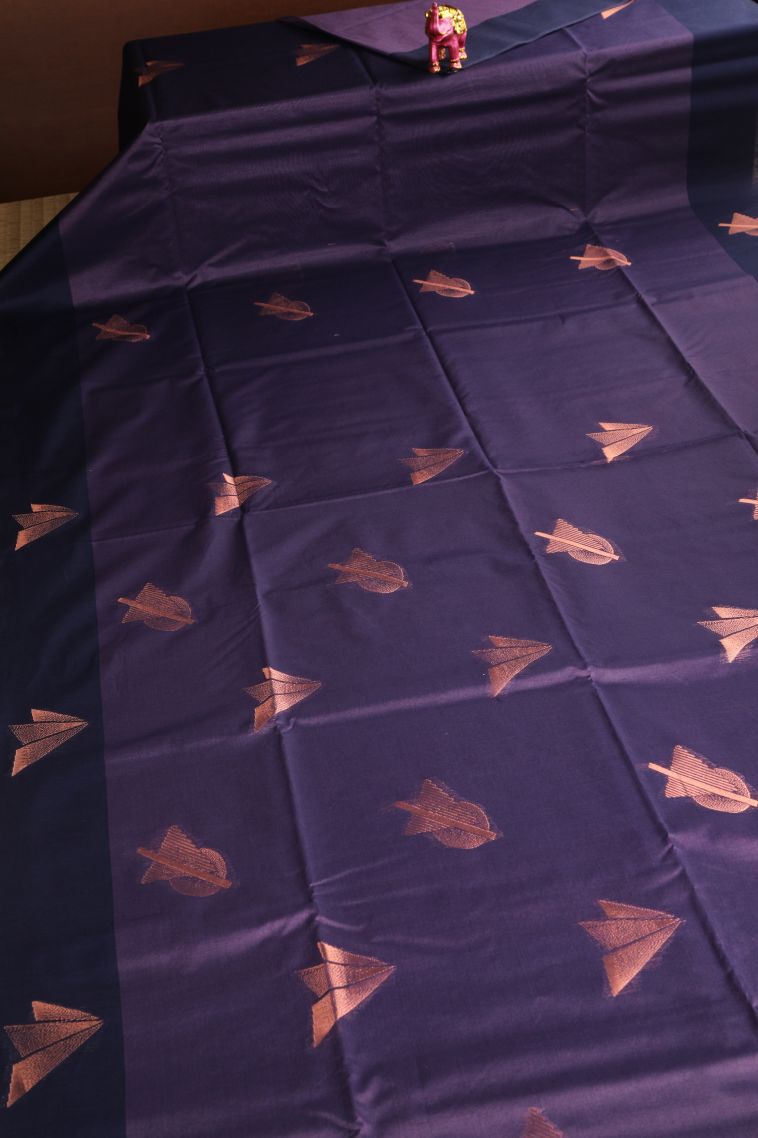 Mauve Purple Silk Cotton Sarees with Silver Zari Geometric Shapes view 2
