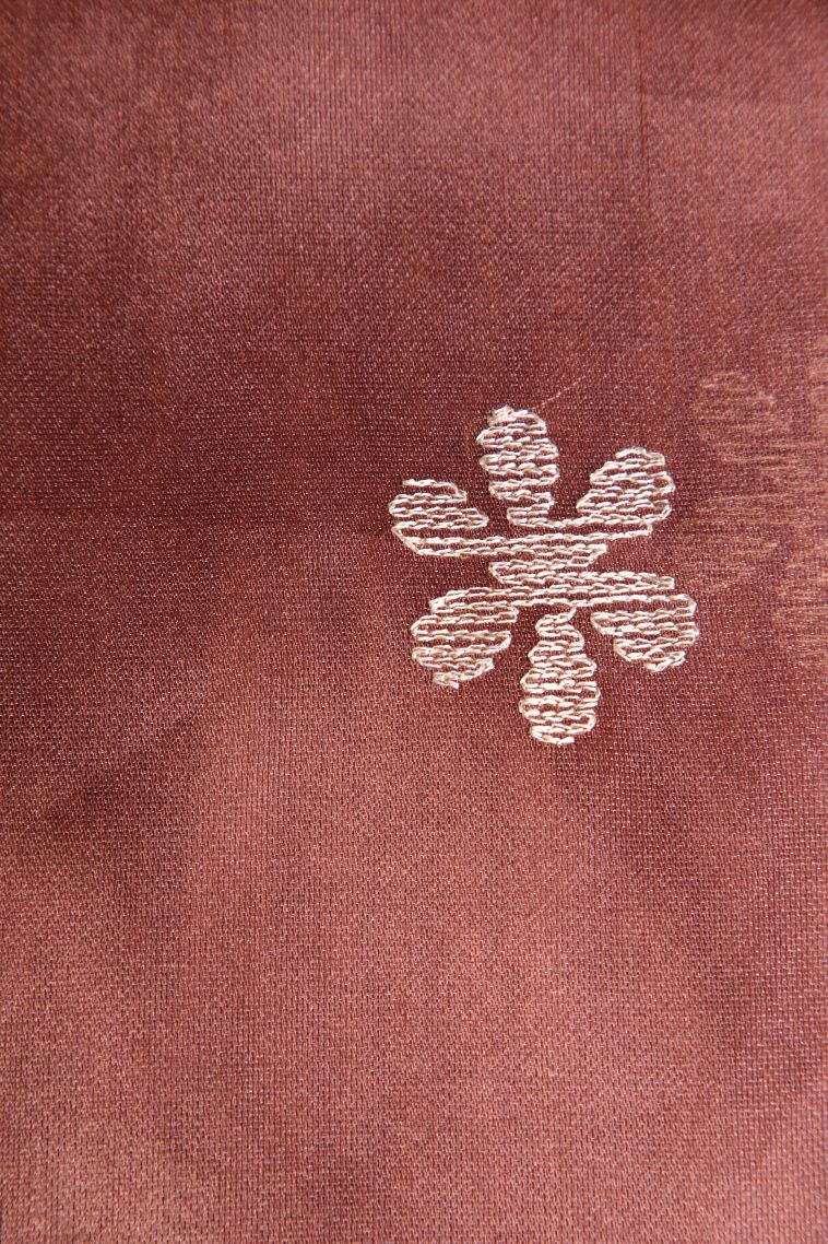 Blush Red Jute Sarees with Without Zari Zari Floral Patterns view 3