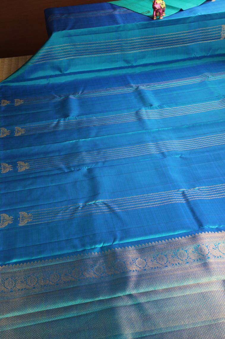 Cerulean Blue Kanchipuram Silk Sarees with Gold Zari Birds Mottif view 2