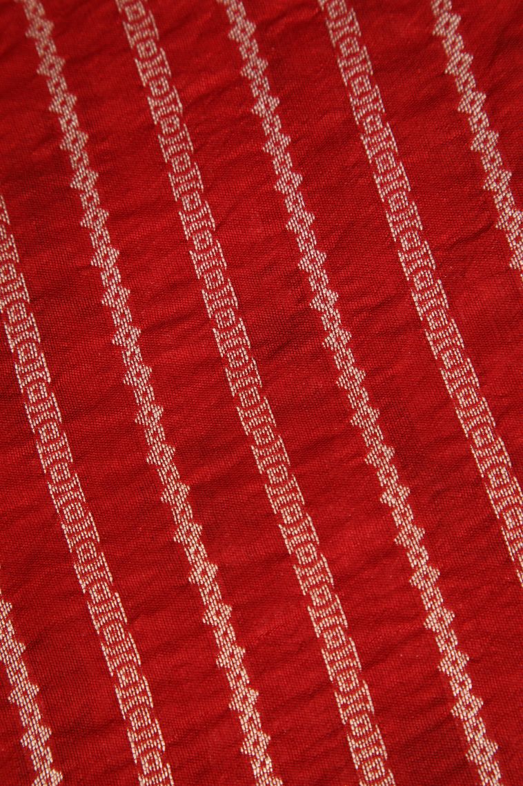Dawn Red Banaras Sarees with Silver Zari Birds And Floral Pattern view 3