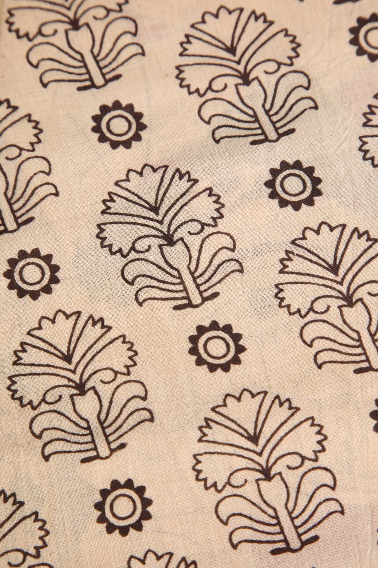 Vanilla Custard Yellow Kalamkari with Without Zari Zari Warli Art Motif view 3