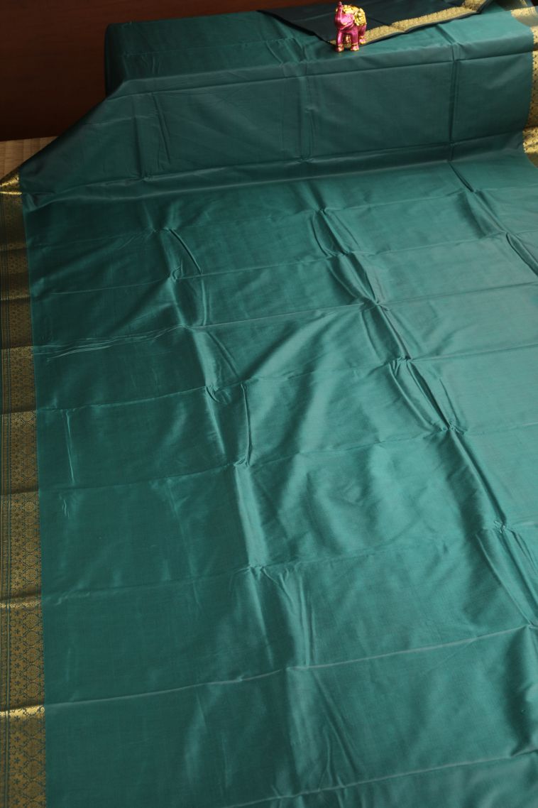 Seaweed Green Apoorva Silk Sarees with Gold Zari Plain view 2