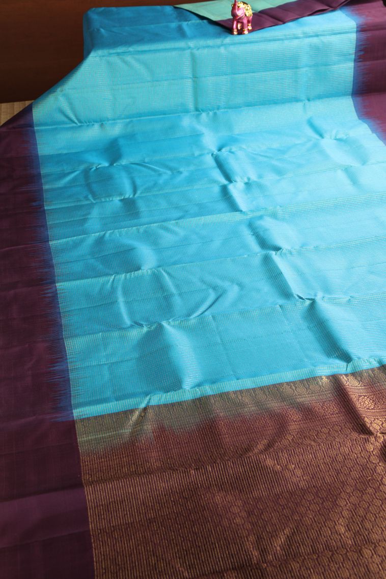 Arctic Blue Soft Silk Saree with Gold Zari Vaira Oosi Jari Checked view 2