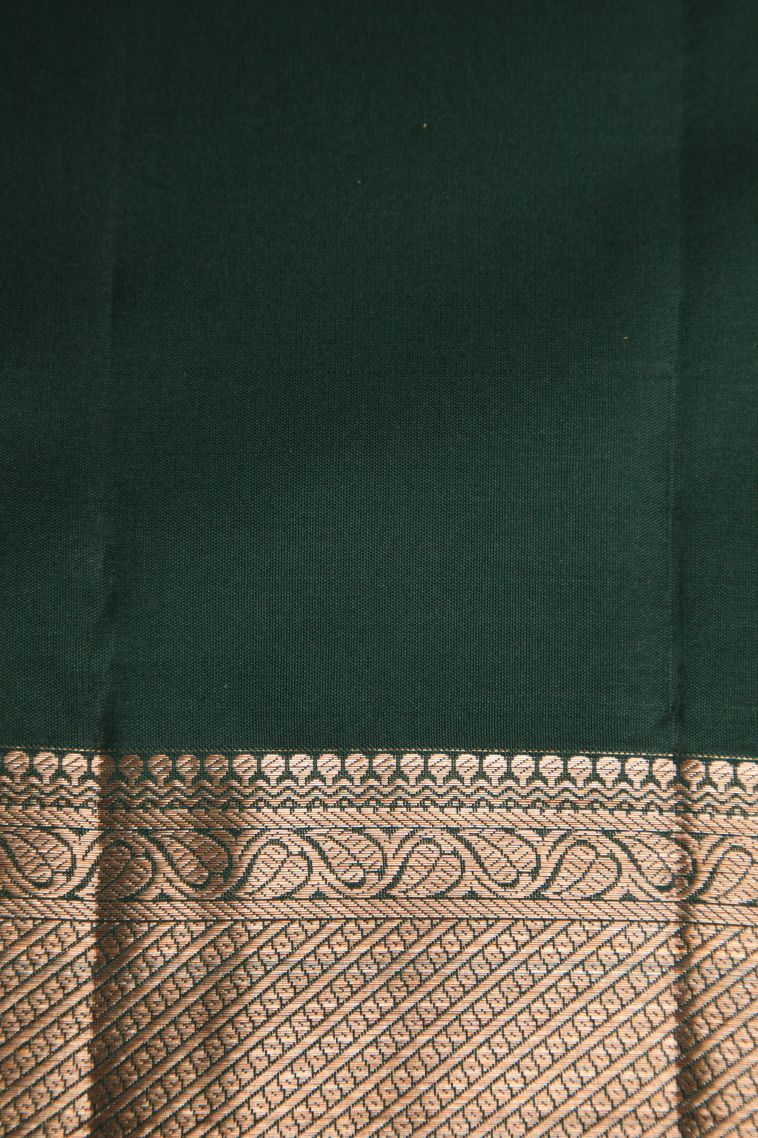 Seaweed Green Kanchipuram Silk Sarees with Gold Zari Kodi Pattern view 3