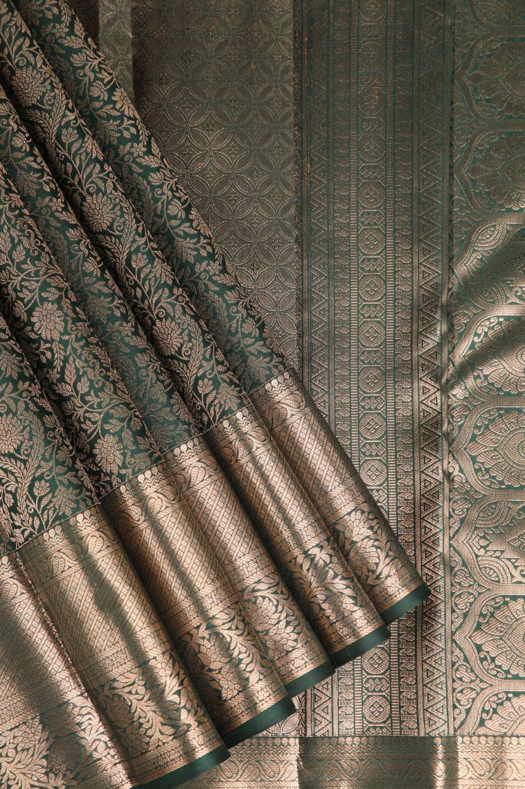 Seaweed Green Kanchipuram Silk Sarees with Gold Zari Kodi Pattern view 1