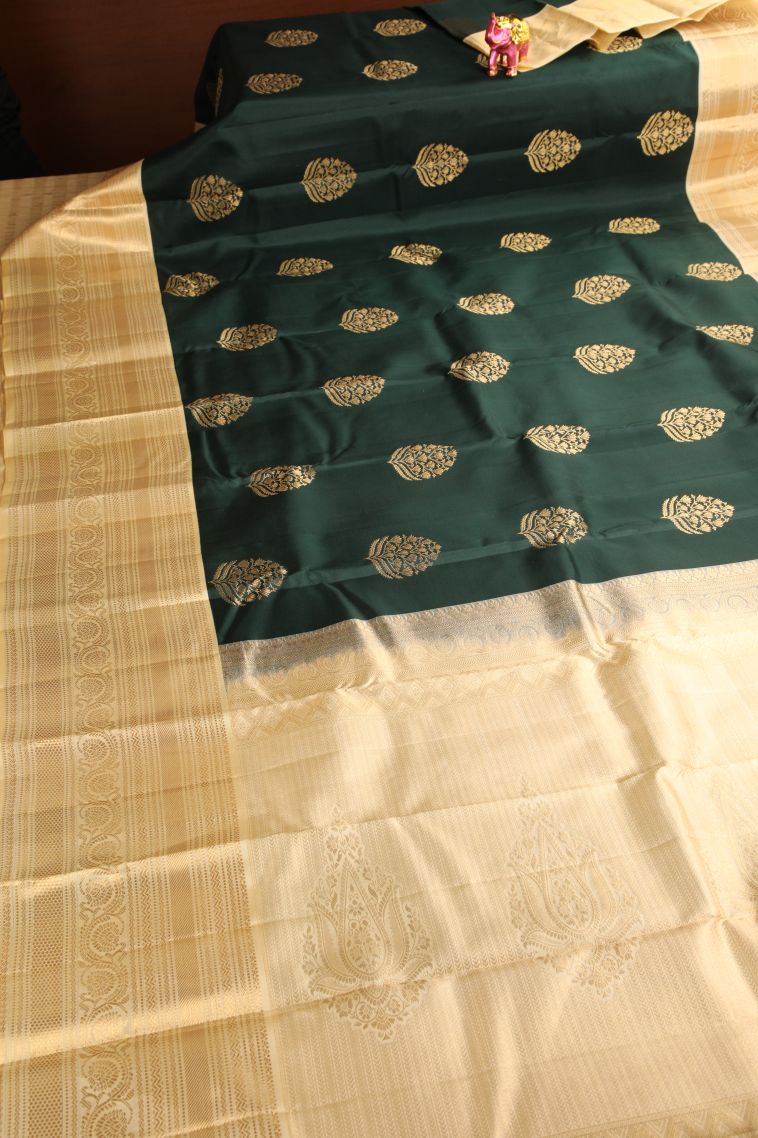 Bottle Green Kanchipuram Silk Sarees with Gold Zari Floral Patterns view 2