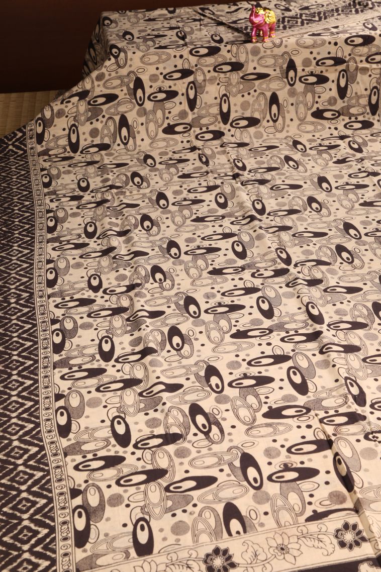 Vanilla Custard Yellow Kalamkari with Without Zari Zari Circle Mottif view 2