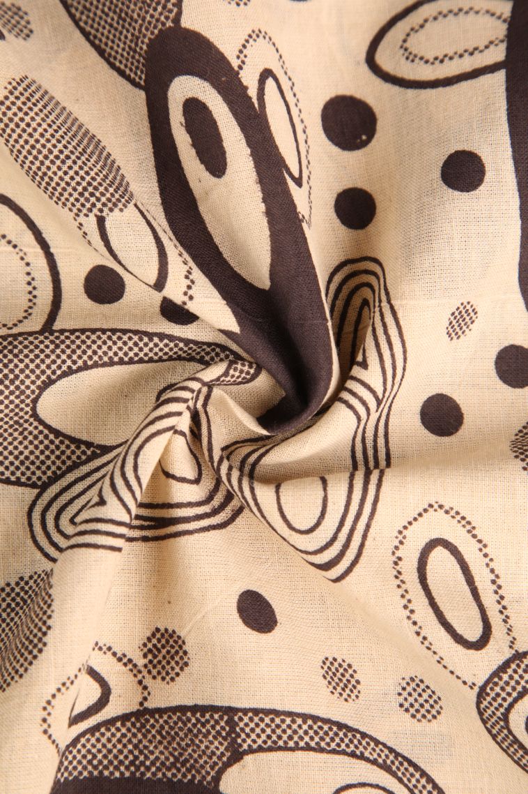 Vanilla Custard Yellow Kalamkari with Without Zari Zari Circle Mottif view 4