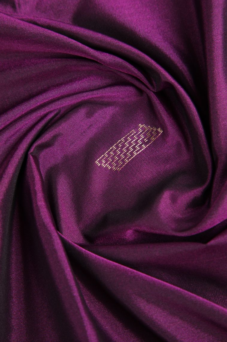 Magenta Purple Arani Silk Sarees Gold Zari with Geometric Shapes view 4