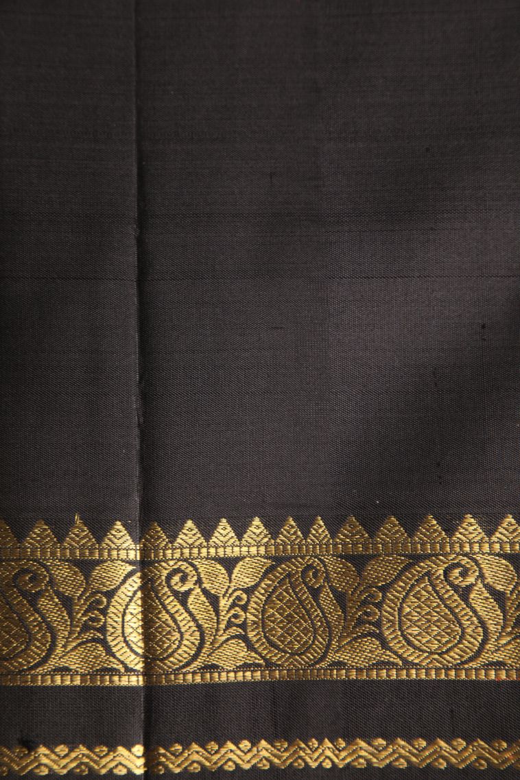 Gray Black Kanchipuram Silk Sarees with Gold Zari Leaf Pattern view 3