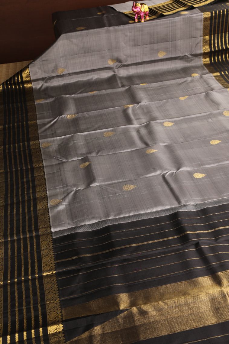 Gray Black Kanchipuram Silk Sarees with Gold Zari Leaf Pattern view 2