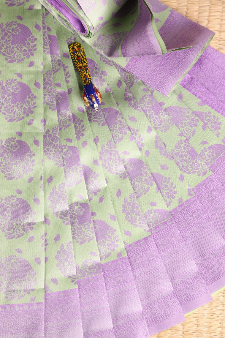 Olive Green Visiri Madippu Silk Sarees with Silver Zari Leaf Pattern view 1